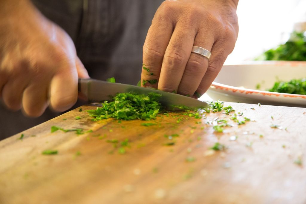Cuisine Découpez avec Style : Choisir la Planche à Découper Parfaite pour Votre Cuisine