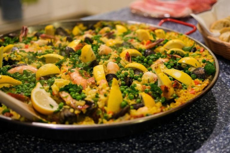 Poêle à Paella : L’Ingrédient Clé pour Maîtriser l’Art de la Paella Parfaite