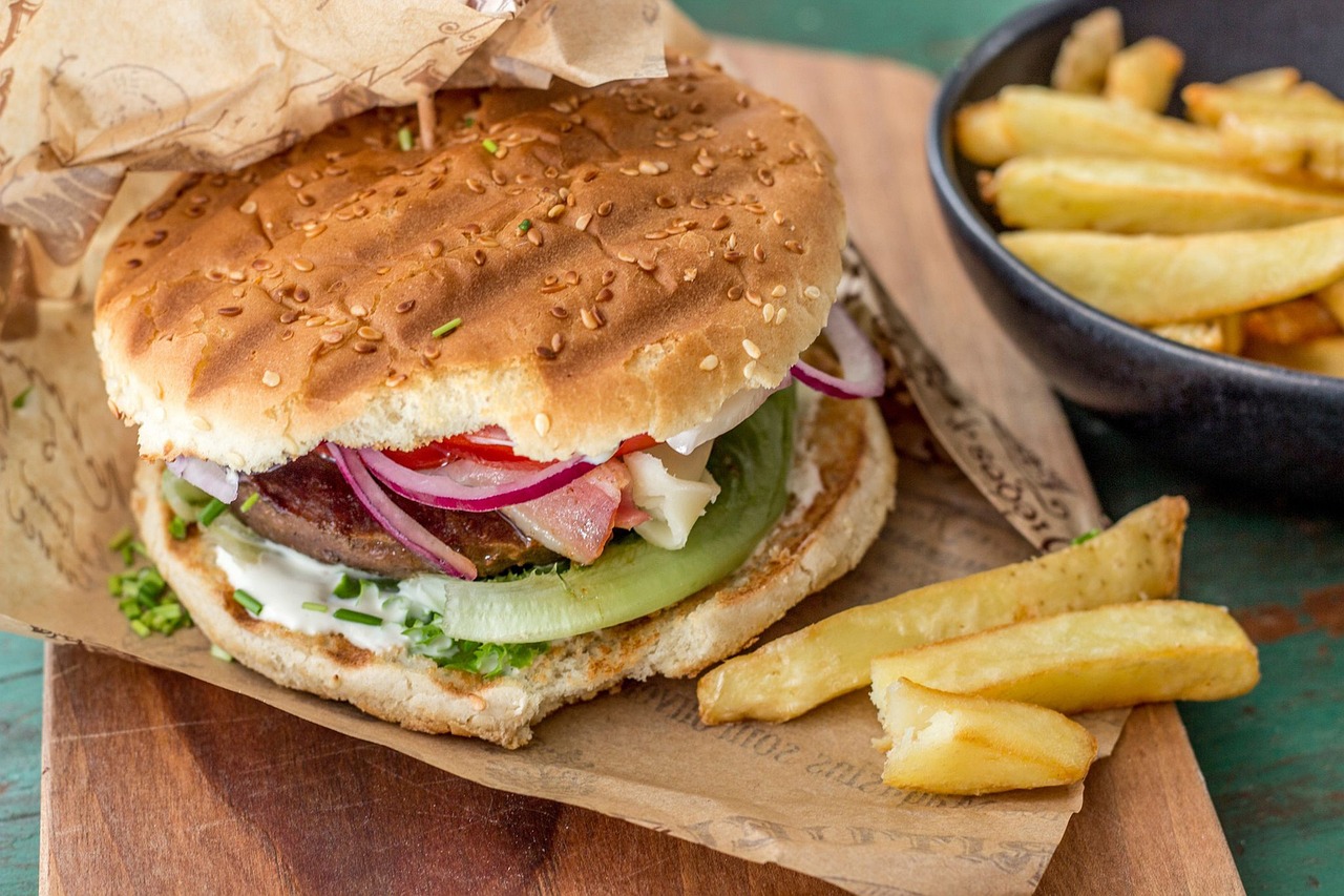 Cuisine Devenez Expert en Burger Grill : Secrets et Astuces pour des Burgers Grillés Parfaits
