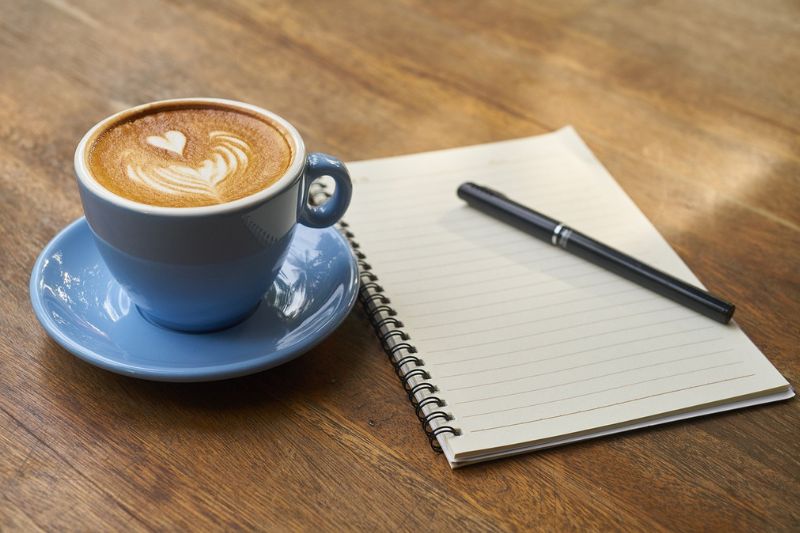 Cuisine Transformez Votre Café Matinal : Le Mousseur à Lait pour des Cappuccinos Parfaits