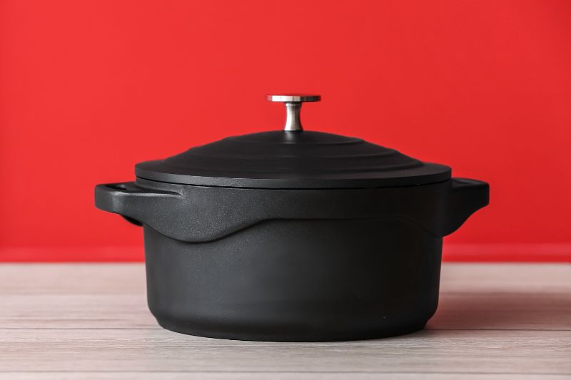 Cuisine Marmite en Fonte : Le Must-Have pour une Cuisine Rustique et Savoureuse!