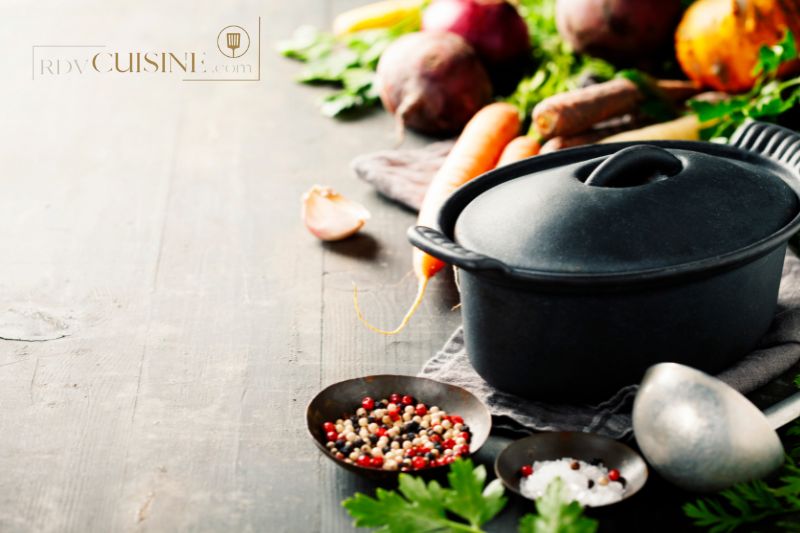 Cuisine Marmite en Fonte : Le Must-Have pour une Cuisine Rustique et Savoureuse!