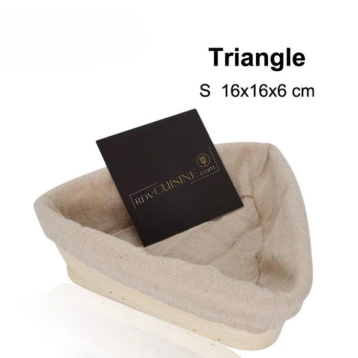 Panier à pain triangulaire en véritable rotin