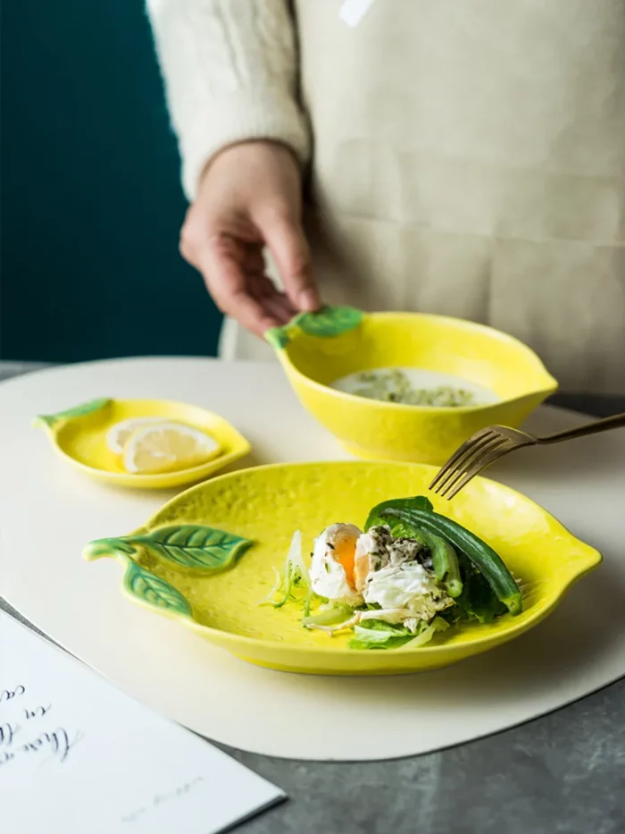 Assiette creuse en forme citron en céramique