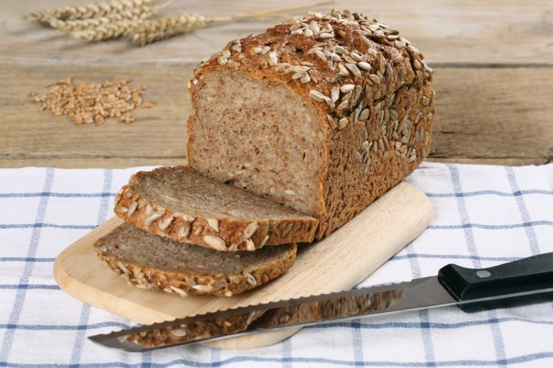 Cuisine Couteau à Pain : L’Outil Indispensable pour des Tranches Parfaites, Fines ou Épaisses