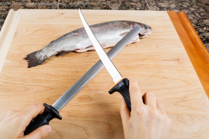 Cuisine Couteau à Poisson : L'Outil Indispensable pour Des Découpes Précises et Faciles