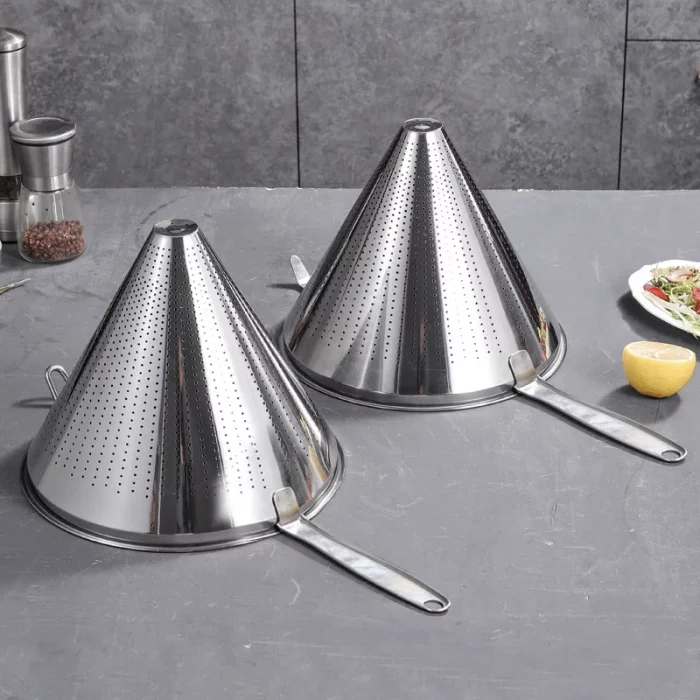 Chinois de cuisine passe sauce inox