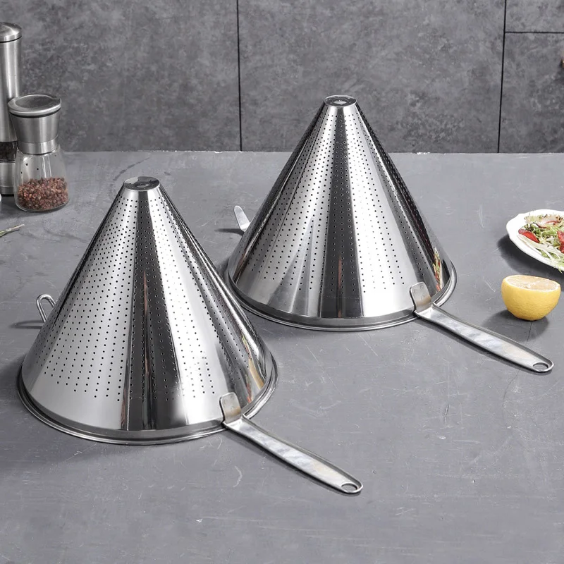 Chinois de cuisine passe sauce inox