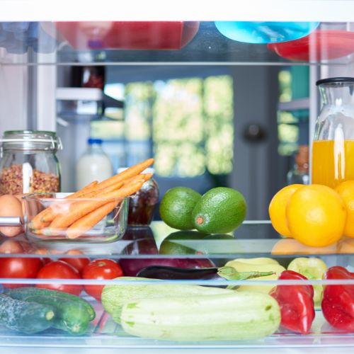Rangement Frigo : Les Astuces Malines Pour Gagner de la Place et Garder Vos Aliments Plus Frais